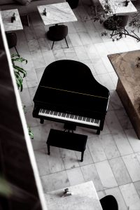 Read more about the article How to move a piano without the professional help?